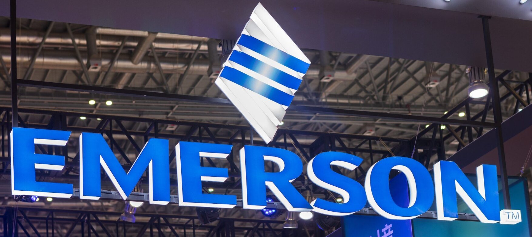 Factors Influencing EMR's Market Value